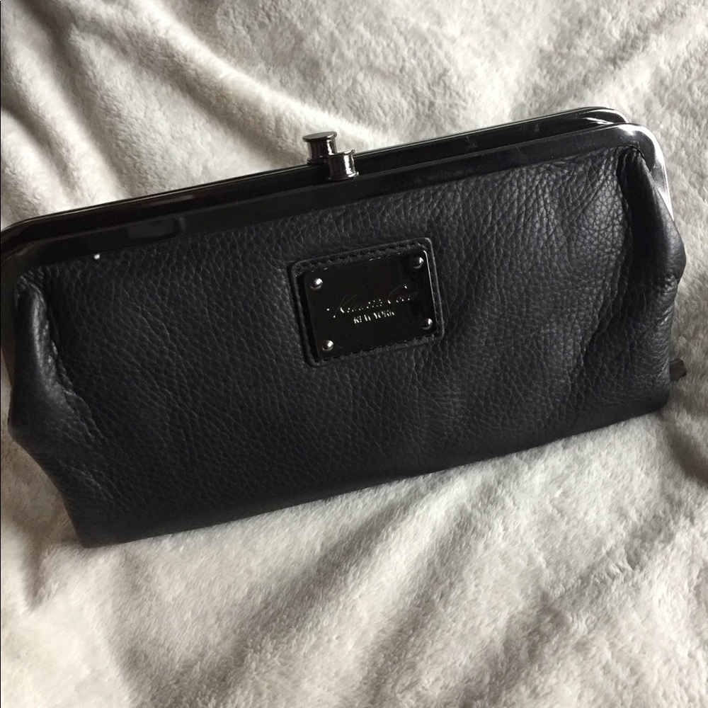 Kenneth Cole Black Clutch Wallet